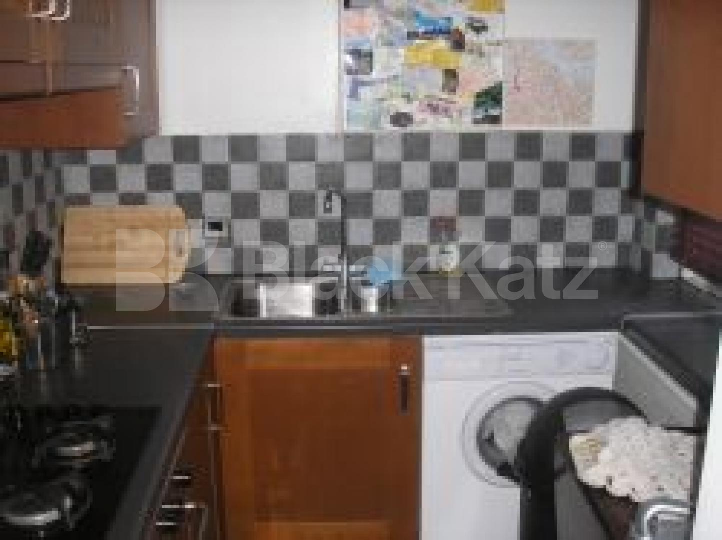 			1 Bedroom, 1 bath, 1 reception Flat			 Ashmore Road, MAIDA VALE W9
